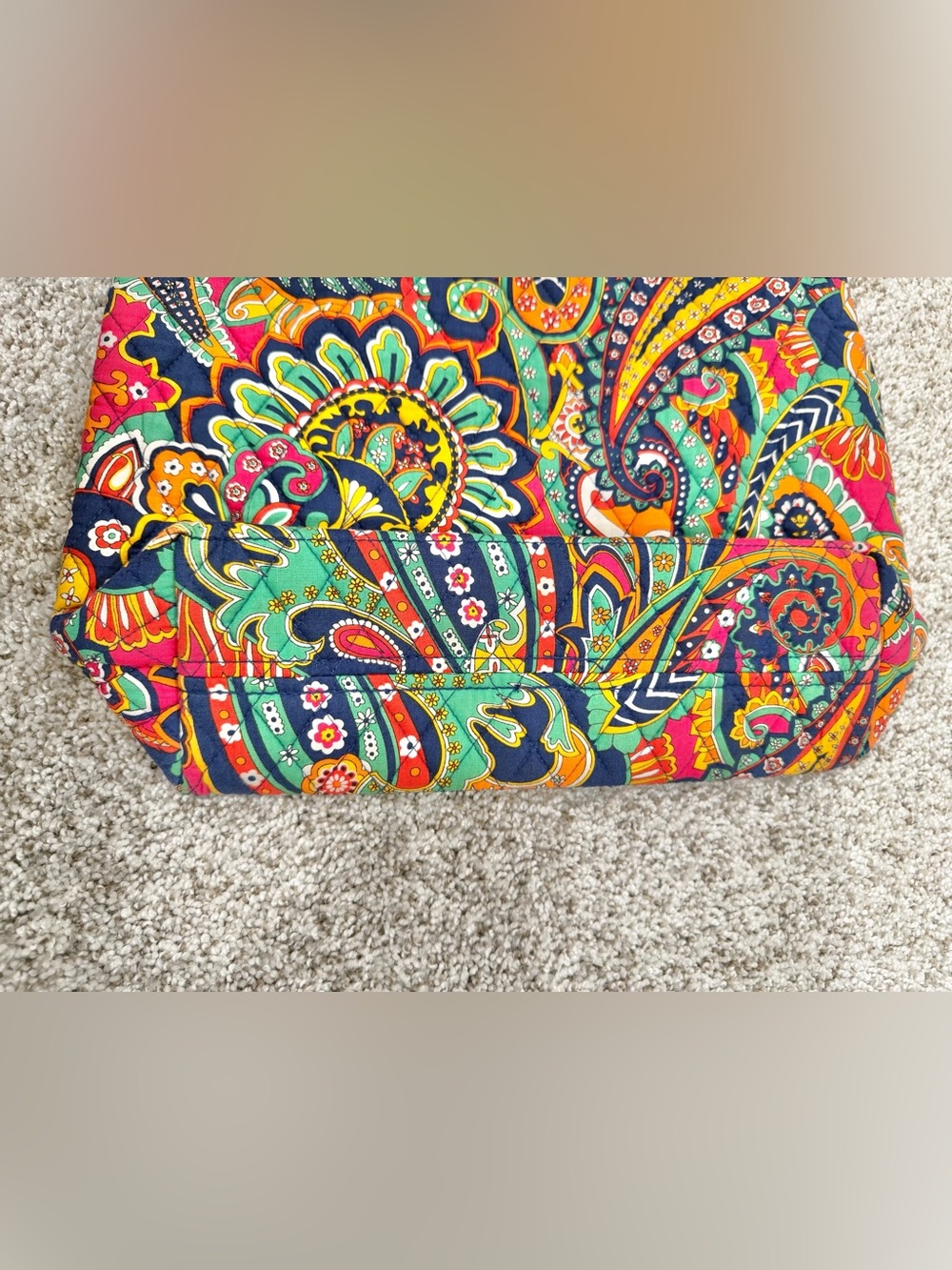 VERA BRADLEY Quilted Tote Bag in Venetian Paisley Retired Print - Picture 3 of 6